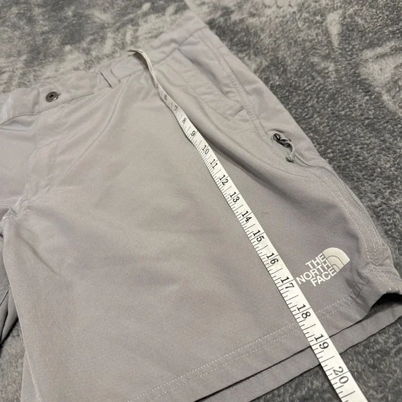The North Face Mens Shorts Gray Lightweight Quick Dry Zip Pocket‎ Size 40 - Picture 7 of 7